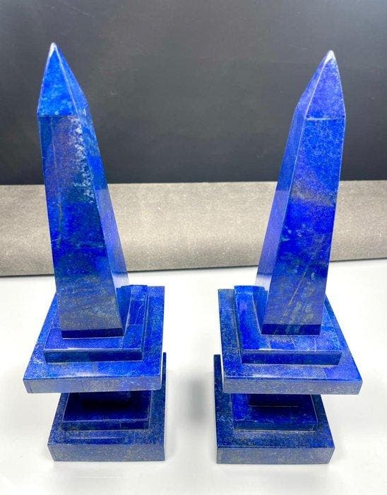 handgemaakte helende toren van lapis lazuli uit Afghanistan., Verzamelen, Mineralen en Fossielen