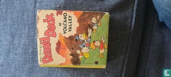 Donald Duck in Volcano Valley - 1947, Boeken, Stripverhalen, Gelezen, Eén stripboek, Verzenden