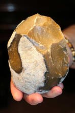 Paleolithisch Vuursteen Biface - 130 mm (Zonder