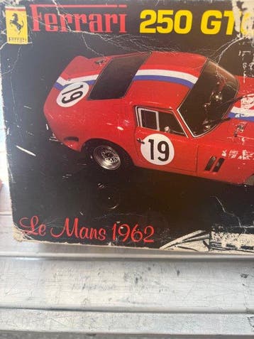 1:24 - Voiture miniature - Ferrari 250 GTO, Nieuw