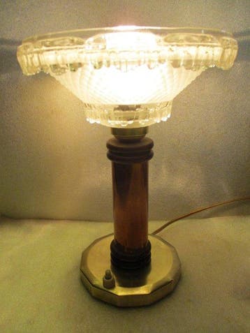 Lamp - Art Deco. Tulp gesigneerd EZAN. Messing, koper, hout