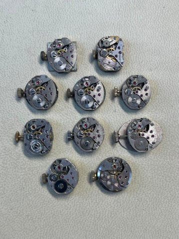 10 mechanische uurwerken (10) - Metaal - 1950-1960 -, Antiek en Kunst
