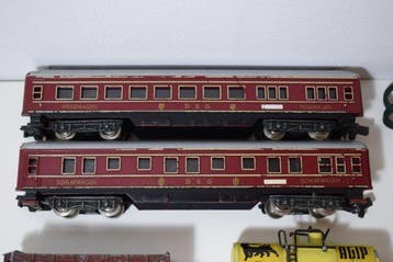 Rokal, Zeuke TT - Treinset (9) - Diesellocomotief met 8, Nieuw