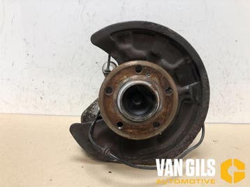 Fusee rechts-achter Mercedes B-Klasse O214713, Nieuw