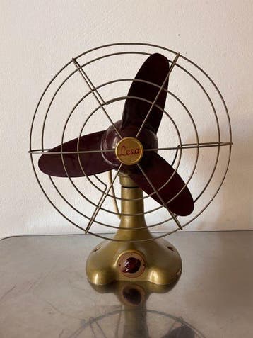 LESA Milano ATP/2 – Vintage Italian Table Fan – Burgundy &