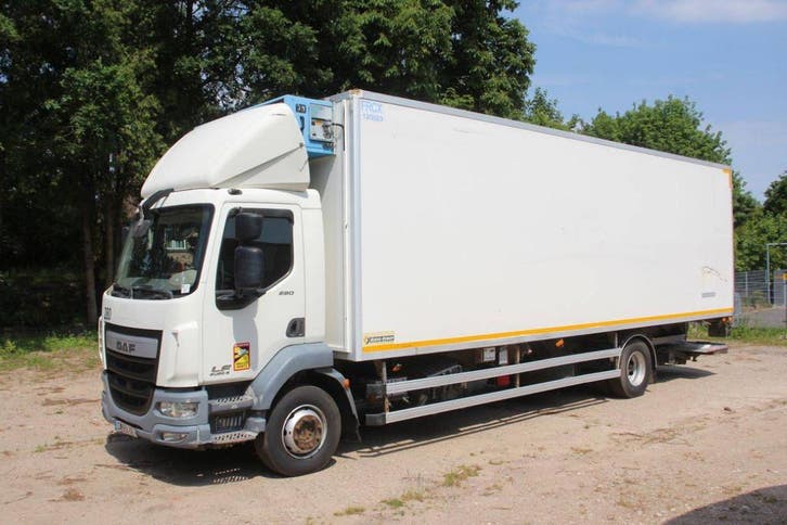 Veiling: Bakwagen Vrachtwagen DAF LF280FA Diesel 286pk 2014, Auto's, Vrachtwagens, Ophalen