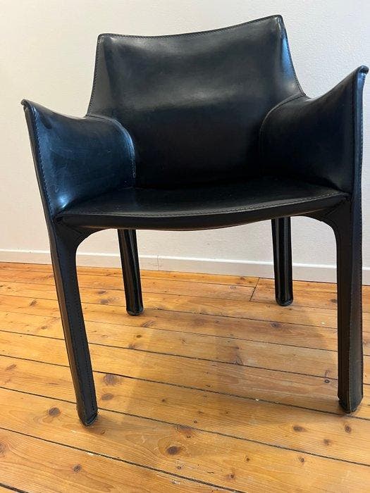 Cassina - Mario Bellini - Stoel - Cab 413 - Leder - stoel, Antiquités & Art, Antiquités | Meubles | Chaises & Canapés