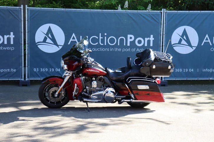 Veiling: Motor Harley-Davidson Ultra Classic CVO Benzine 201, Motos, Motos | Harley-Davidson, Enlèvement