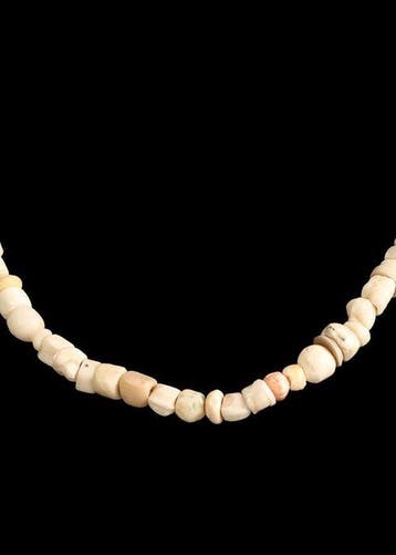 West-Aziatisch Witte hardsteen en schelp Kralenketting