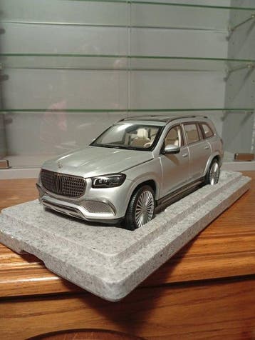 Paragon 1:18 - Voiture miniature - Mercedes Maybach GLS 600
