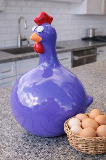 Beeld, funny purple balloon chicken - 40 cm - polyresin