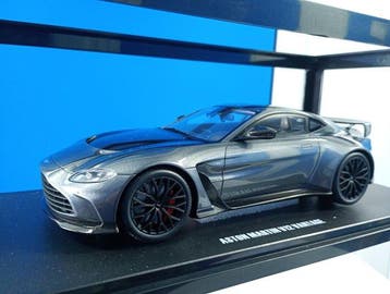 GT Spirit 1:18 - Voiture de sport miniature - Aston Martin