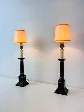 Tafellamp (2) - Set van twee neoclassicistische tafellampen