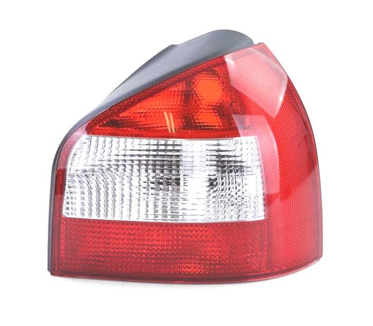 FEU ARRIÈRE DROIT AUDI A3 96-00 LOOK FACELIFT ROUGE, Auto-onderdelen, Verlichting, Verzenden