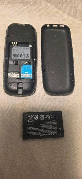 Nokia 1600 e 105 - Mobiele telefoon (2), Nieuw