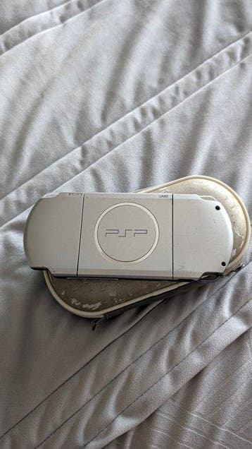 Sony - Playstation Portable (PSP) - Silver PSP - Handheld, Games en Spelcomputers, Nieuw