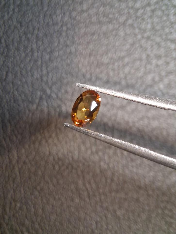 Natural Citrine – Faceted Oval Cut 4x6 mm 0.370 ct Honey Yel, Handtassen en Accessoires, Overige Accessoires, Nieuw, Verzenden
