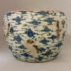 Pot à pinceaux en famille-rose de la fin de la dynastie Qing, Antiquités & Art