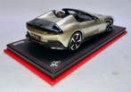 MR Collection Models 1:18 - Modelauto - Ferrari, 12 Cilindri, Nieuw