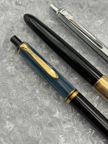 Schreibgeräte-Set 3er – Pelikan K400 Blau-Schwarz – Parker, Nieuw