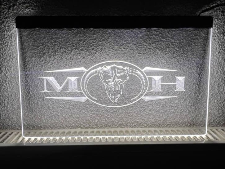 Masters of harcore neon bord lamp LED  verlichting reclame l, Maison & Meubles, Lampes | Autre, Envoi