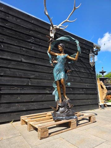 Statue, XL Bronze: Dancing Lady with Birds - 159 cm - Bronze