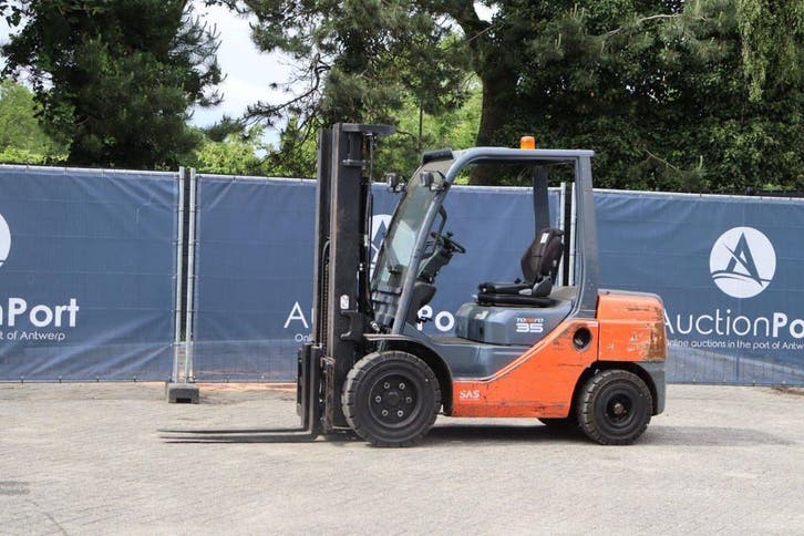 Veiling: Heftruck Toyota 02-8FDF30 Diesel 3000kg 4.7m 2017, Articles professionnels, Machines & Construction | Chariots élévateurs & Transport interne