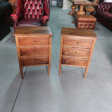 Table de chevet (2) - Noyer, Antiquités & Art
