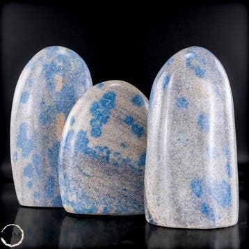 K2 Freiformen – Fascinerend trio met stralend blauwe
