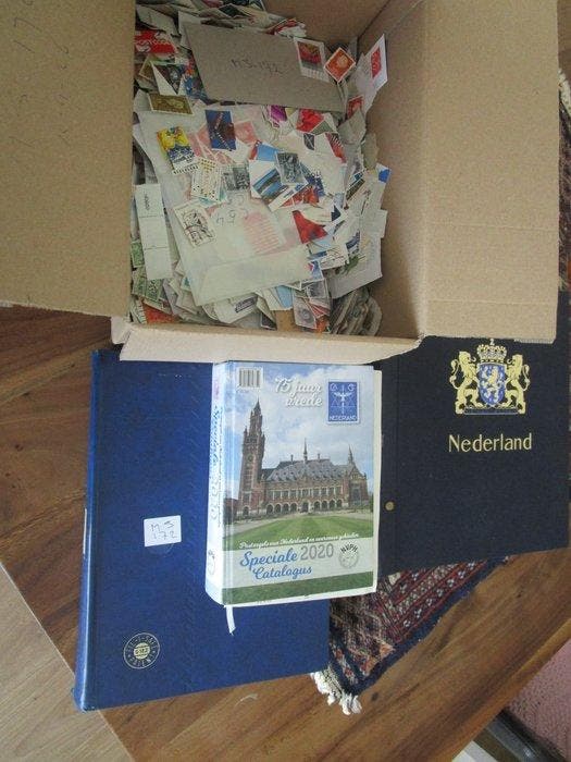 Nederland 1872/2015 - Partij zegels 1 KG.+ + Catalogus, Postzegels en Munten, Postzegels | Nederland