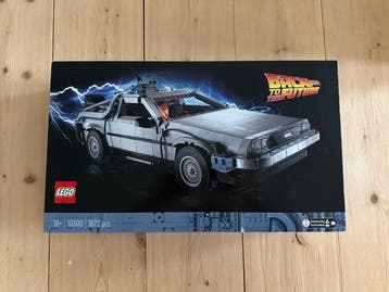 Lego Set - 10300 - Icons - Back to the Future Time Machine -, Nieuw