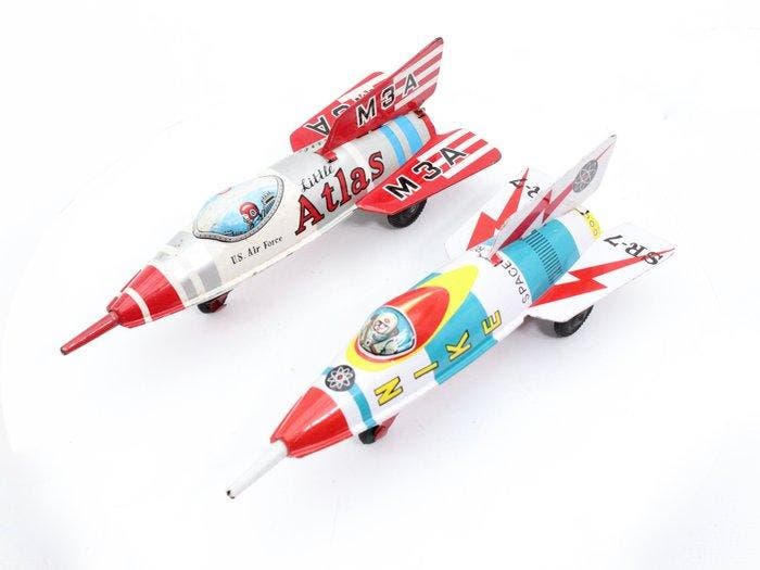 MS fine Toys , Japan - Modelvliegtuig (2) - Raket , Little, Antiek en Kunst, Antiek | Speelgoed