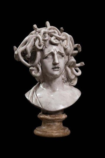 sculptuur, Scultura di Medusa con serpenti - 69 cm - Marmer
