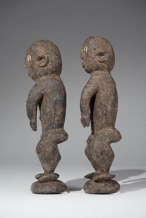 Een houten beeld. - Losso - Togo (Zonder minimumprijs), Antiquités & Art, Art | Art non-occidental