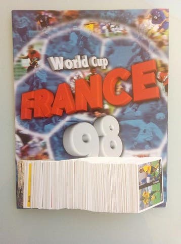 DS World Cup France 98 Flat Empty Box + 2 Empty Packets,