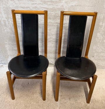 Chaise - Bois, cuir - Deux chaises vintage