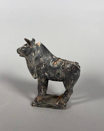 Oud Chinees, Tang-dynastie Terracotta Mingqi van een rund -
