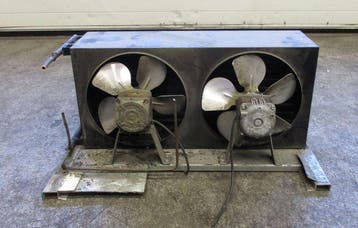 Condensor met 2 ventilatoren B68 x D32 x H29cm, Zakelijke goederen
