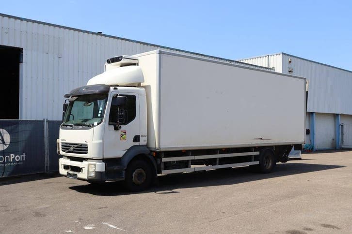Veiling: Bakwagen Vrachtwagen Volvo FL 240 Diesel 246pk 2012, Auto's, Vrachtwagens, Ophalen