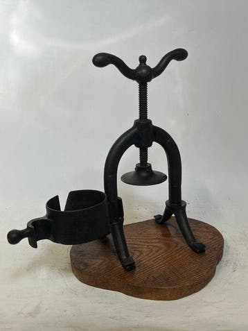 Werkgereedschap Salvaged - oude fruit of druivenpers