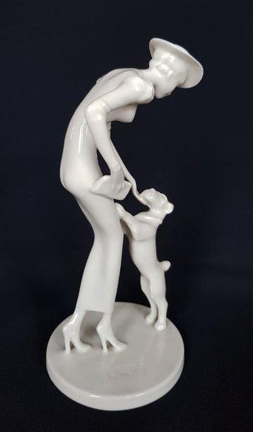 Metzler & Ortloff - Hans Knesl - Figurine - Dame met haar