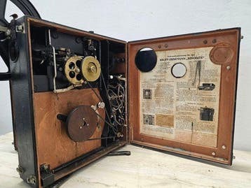 Krupp-Ernemann Kinobox Filmprojector
