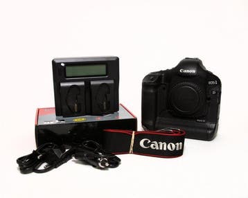 Canon EOS 1D mark III body / Appareil photo reflex numérique