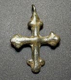 Médiéval, époque des Croisés Pendentif exclusif en bronze en