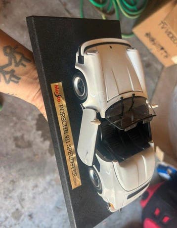 Maisto 1:18 - Modelauto - Porsche 911 Speedster (1989), Nieuw