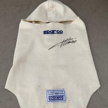 Renault - Formula 1 - Fernando Alonso - 2005 - ski masker
