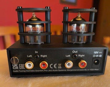 Pro-Ject - Tube Box S2 - Accu Box S2 Préamplificateur
