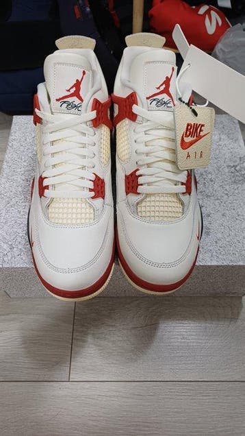 Air Jordan - Air Jordan 4 - Sneakers - Maat: EU 43 - Nieuw, Nieuw