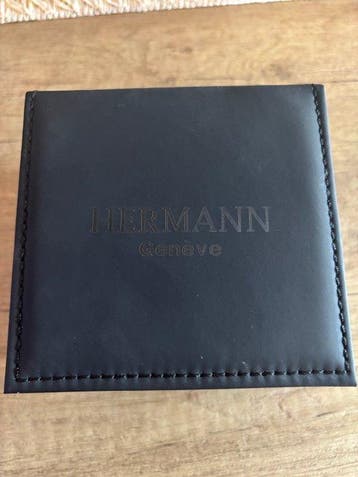 Hermann Geneve - Genève - Homme - 2024, Nieuw