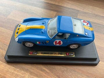 Polistil 1:24 - Modelauto (2) - Ferrari 308 GTS en 250 GTO -, Nieuw